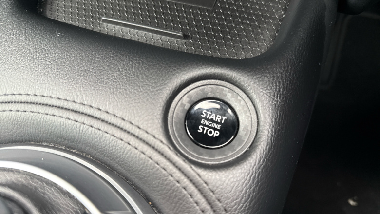 Nissan Juke 1.0 DiG-T N-Connecta 5dr DCT Petrol Hatchback